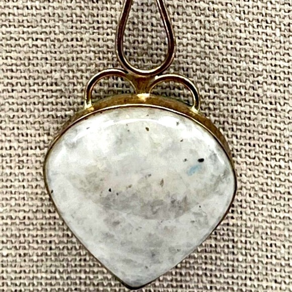 Handcrafted 925 Sterling Silver Moonstone Pendant Necklace.  A55 - Picture 4 of 9